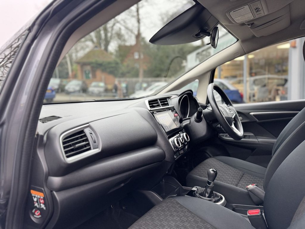 Used Honda Jazz 2017 for sale - 77791989: Photo 24