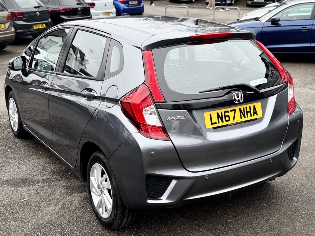 Used Honda Jazz 2017 for sale - 77791989: Photo 40