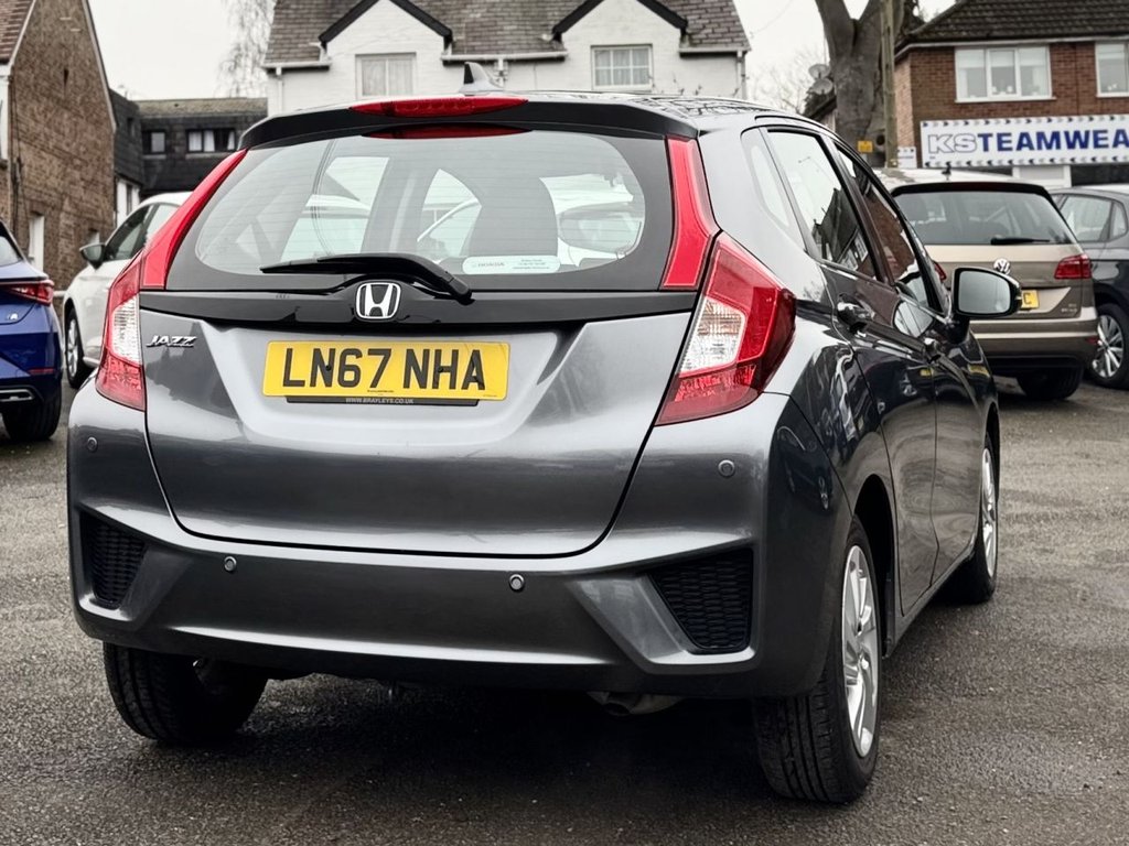 Used Honda Jazz 2017 for sale - 77791989: Photo 41