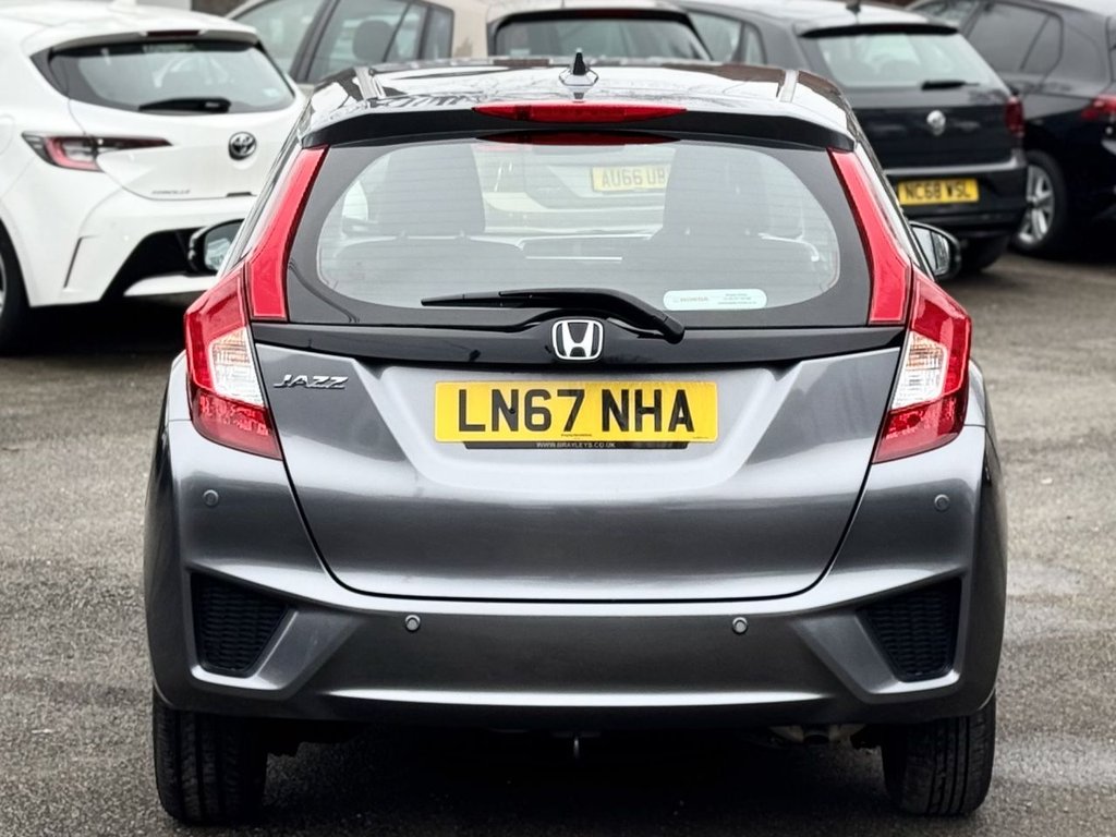 Used Honda Jazz 2017 for sale - 77791989: Photo 6