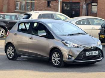 Used Toyota Yaris 2017 for sale - 74696349: Photo