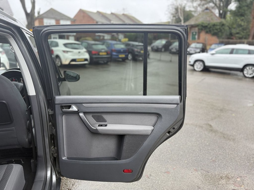 Used Volkswagen Touran 2015 for sale - 77594016: Photo 32