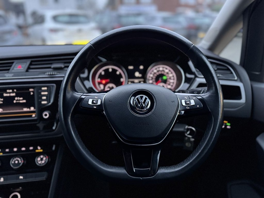 Used Volkswagen Touran 2016 for sale - 77110757: Photo 46