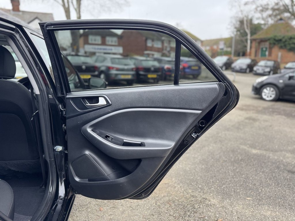 Used Hyundai i20 2017 for sale - 77056347: Photo 35