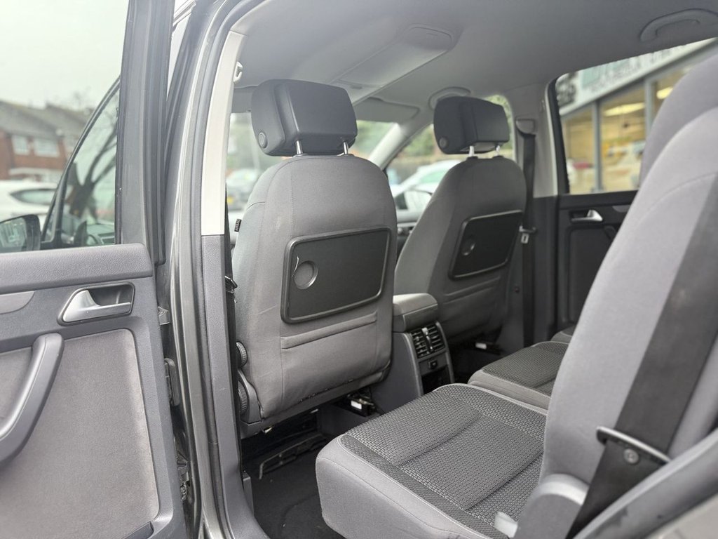 Used Volkswagen Touran 2015 for sale - 77288450: Photo 24