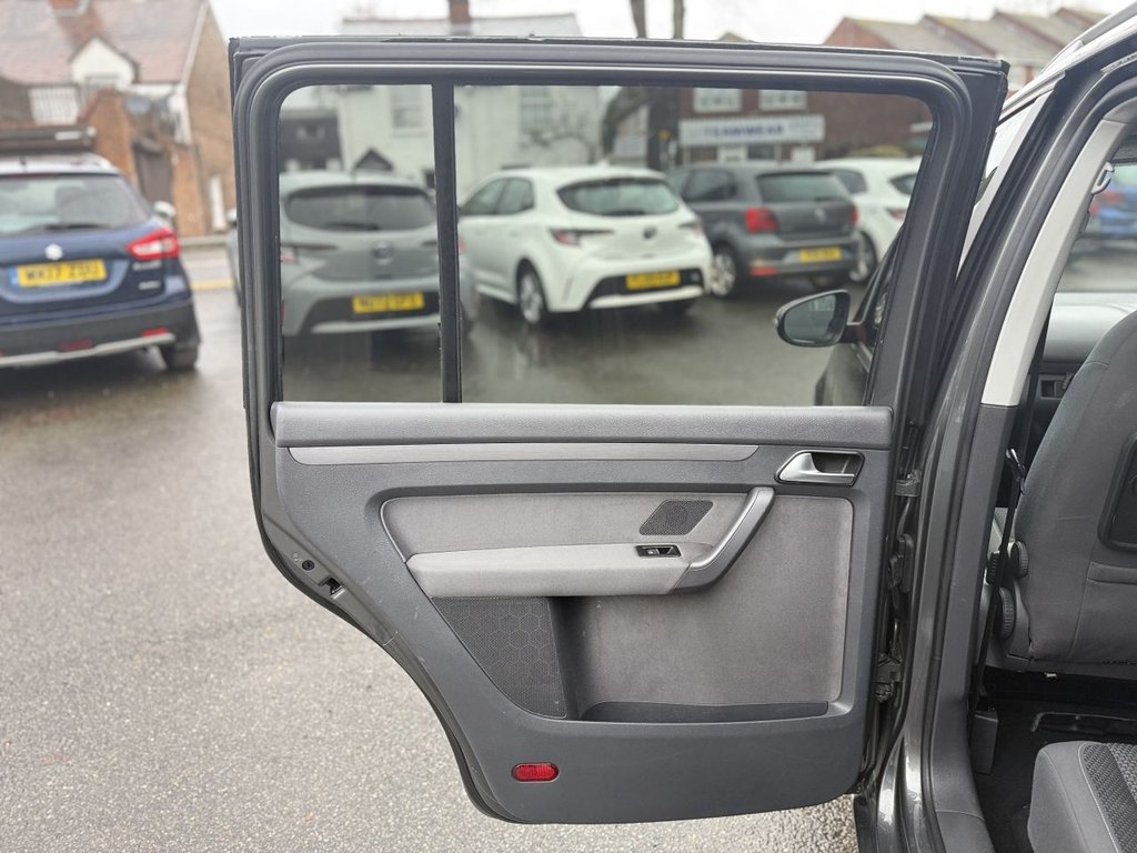 Used Volkswagen Touran 2015 for sale - 77288450: Photo 25