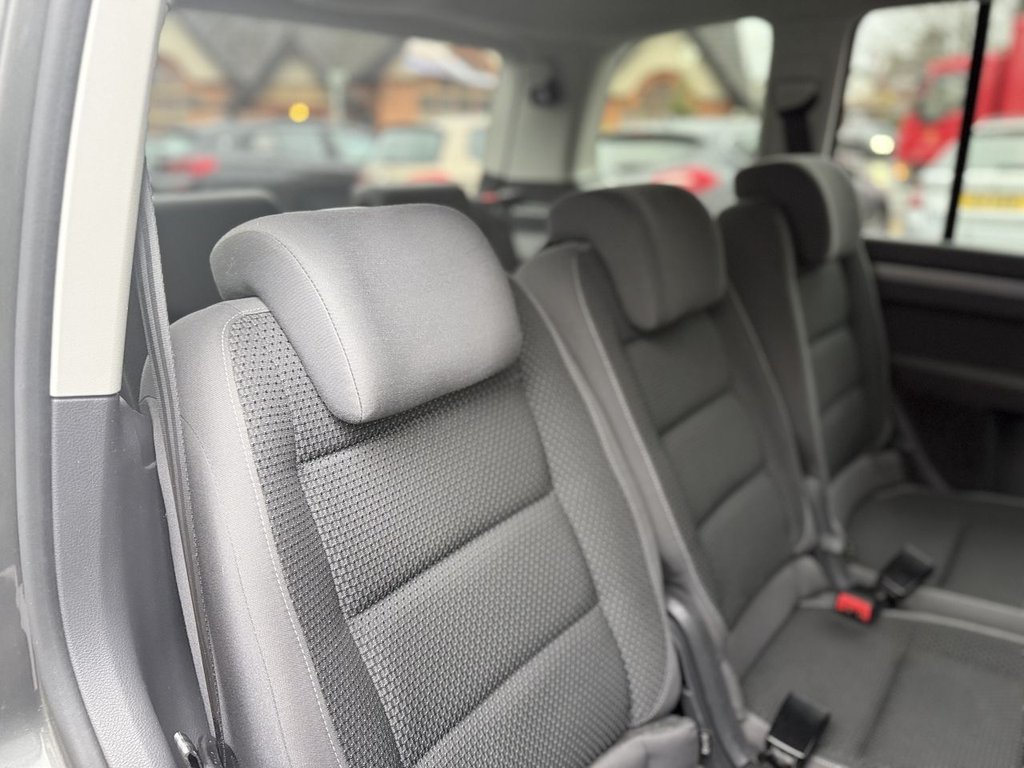 Used Volkswagen Touran 2015 for sale - 77288450: Photo 30