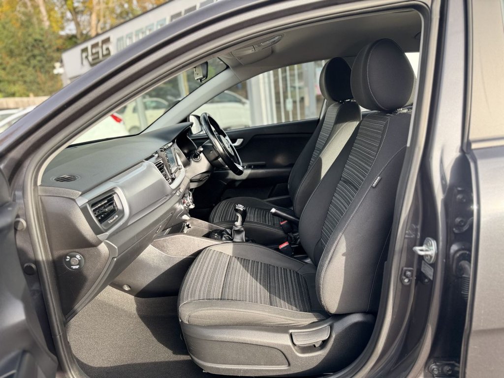 Used Kia Stonic 2019 for sale - 76454118: Photo 13