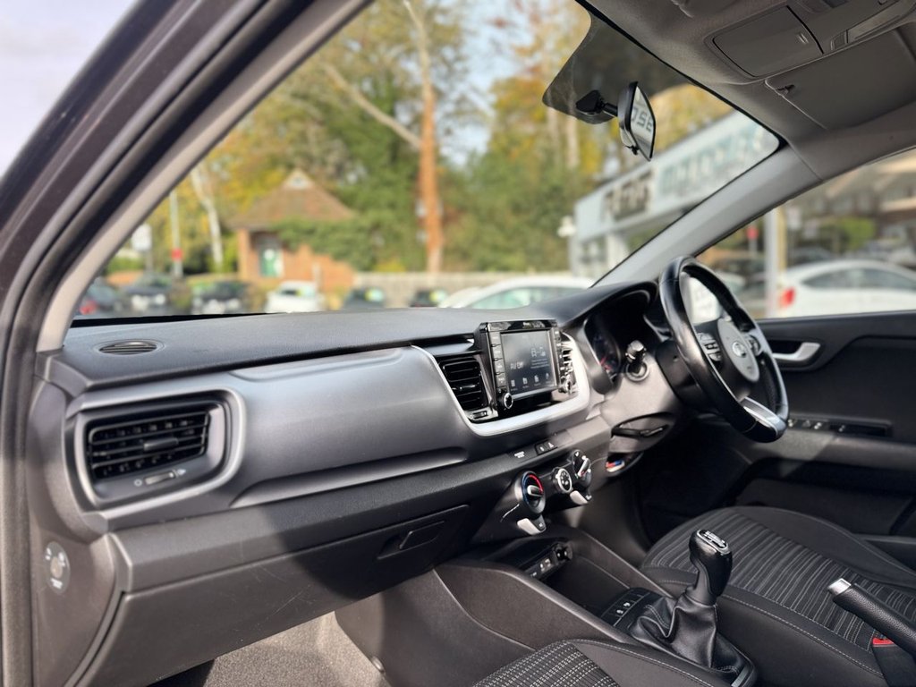 Used Kia Stonic 2019 for sale - 76454118: Photo 21