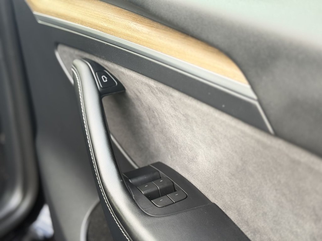 Used Tesla Model Y 2022 for sale - 76470321: Photo 44