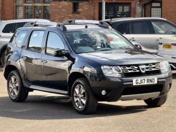 Used Dacia Duster 2017 for sale - 74930802: Photo