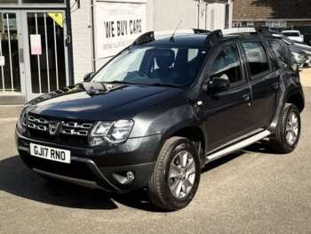 Used Dacia Duster 2017 for sale - 74930802: Photo