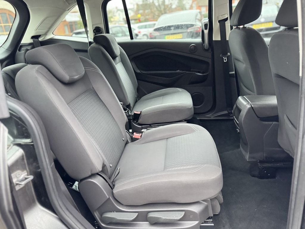Used Ford Grand C-Max 2018 for sale - 76654758: Photo 13
