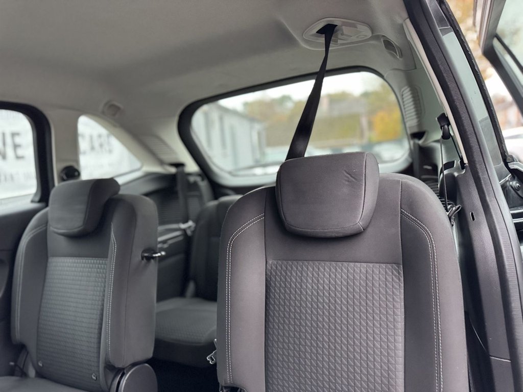 Used Ford Grand C-Max 2018 for sale - 76654758: Photo 21