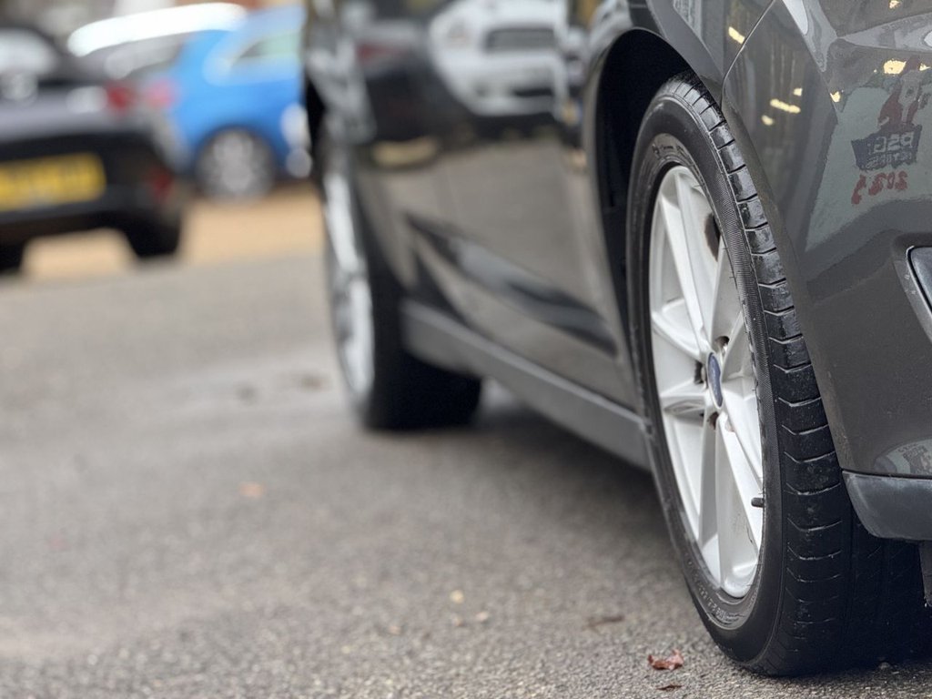 Used Ford Grand C-Max 2018 for sale - 76654758: Photo 43