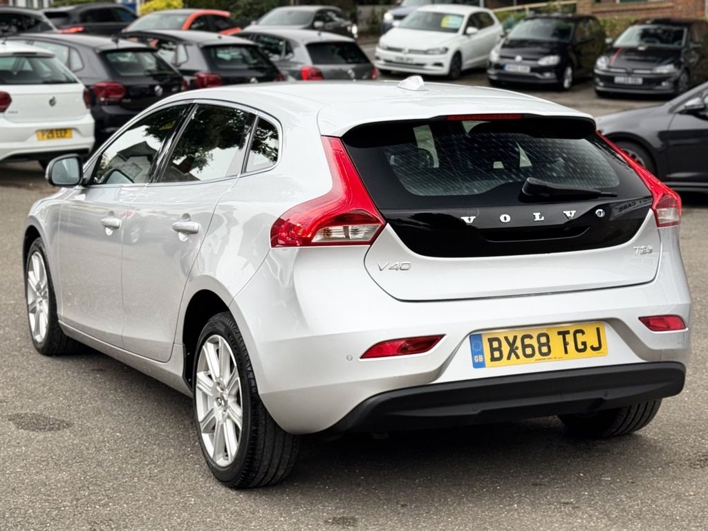 Used Volvo V40 2018 for sale - 76038783: Photo 10