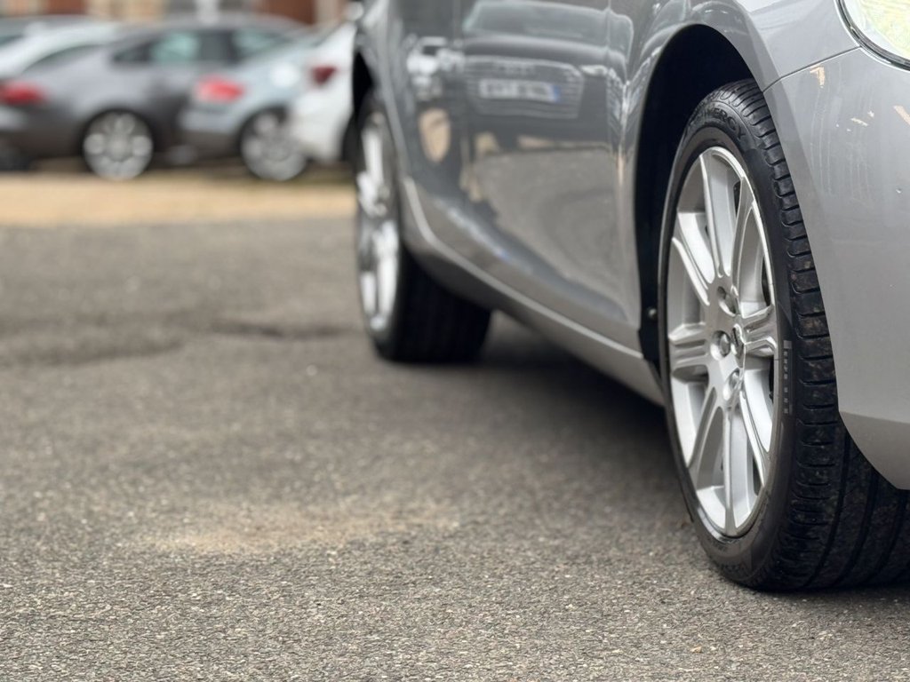Used Volvo V40 2018 for sale - 76038783: Photo 20