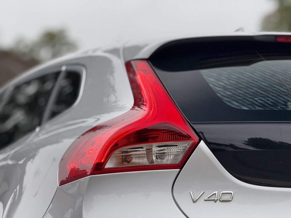 Used Volvo V40 2018 for sale - 76038783: Photo 28