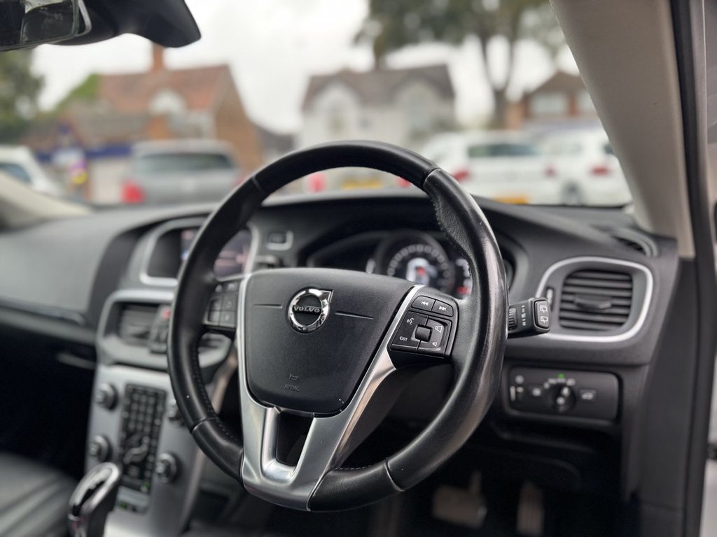 Used Volvo V40 2018 for sale - 76038783: Photo 36
