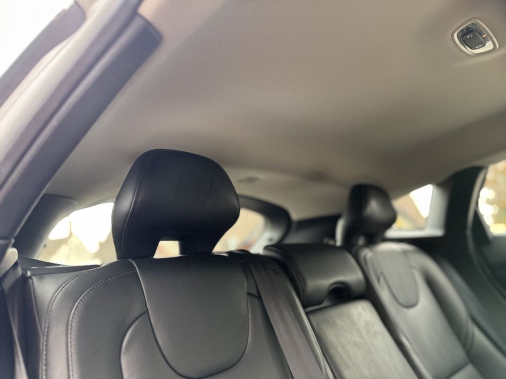 Used Volvo V40 2018 for sale - 76038783: Photo 39