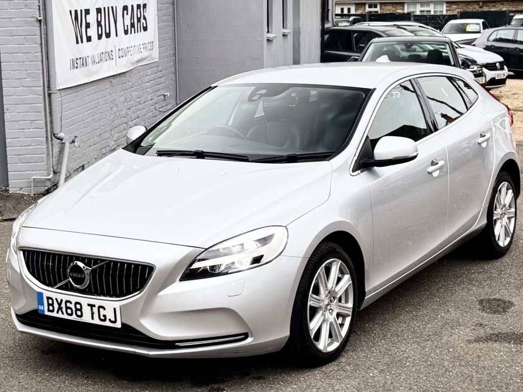 Used Volvo V40 2018 for sale - 76038783: Photo 4
