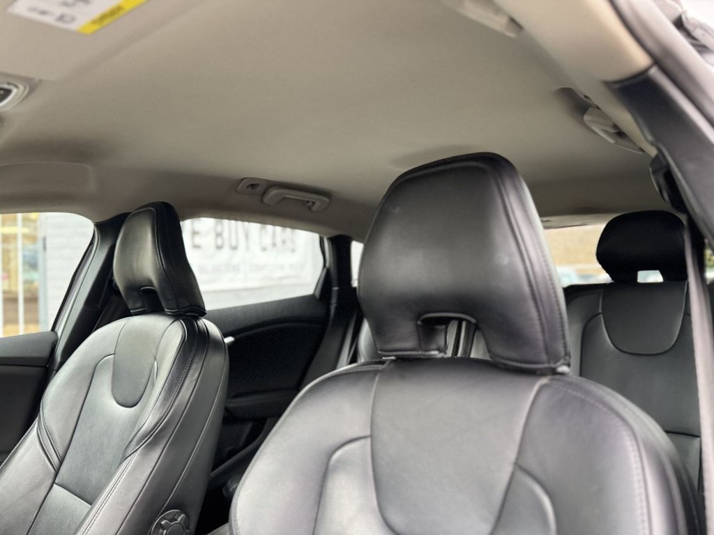 Used Volvo V40 2018 for sale - 76038783: Photo 41