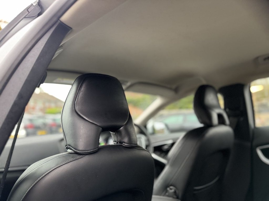Used Volvo V40 2018 for sale - 76038783: Photo 44