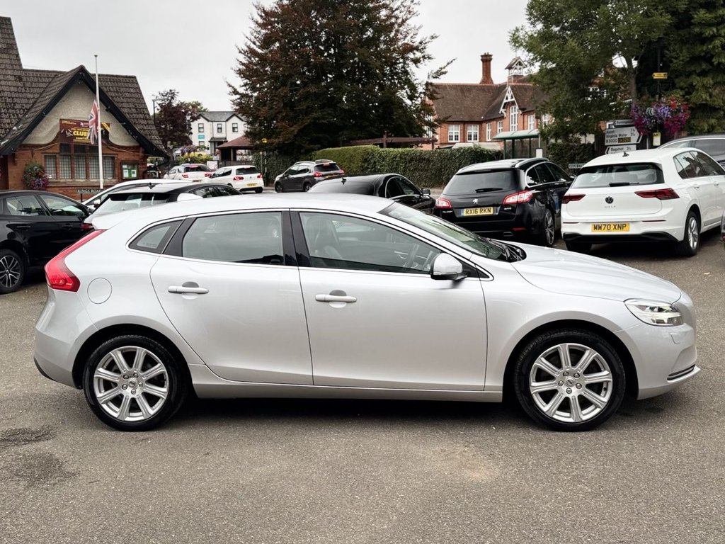Used Volvo V40 2018 for sale - 76038783: Photo 7