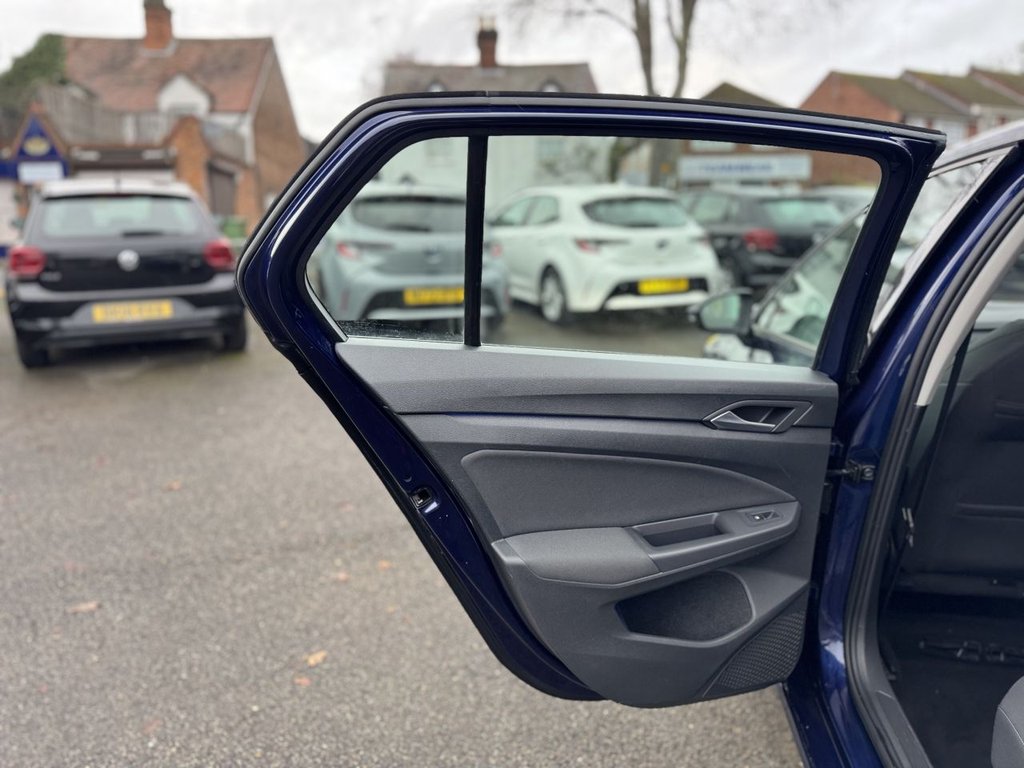 Used Volkswagen Golf 2021 for sale - 76986044: Photo 18