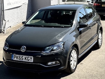 Used Volkswagen Polo 2015 for sale - 78444211: Photo