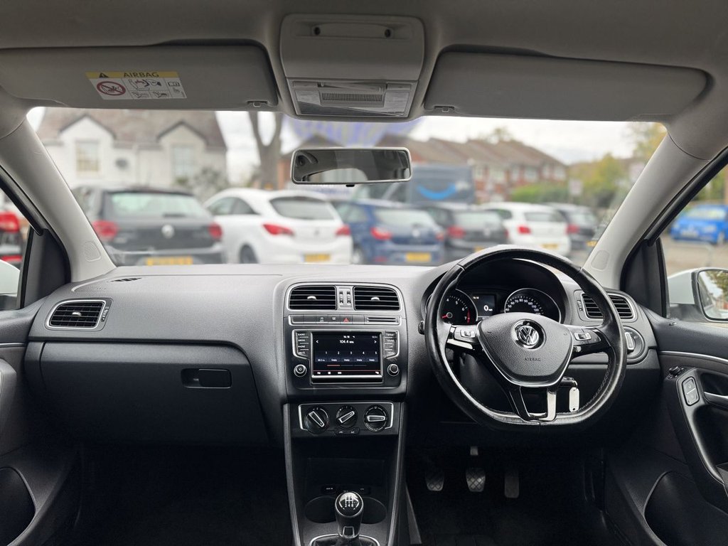 Used Volkswagen Polo 2014 for sale - 76356643: Photo 11
