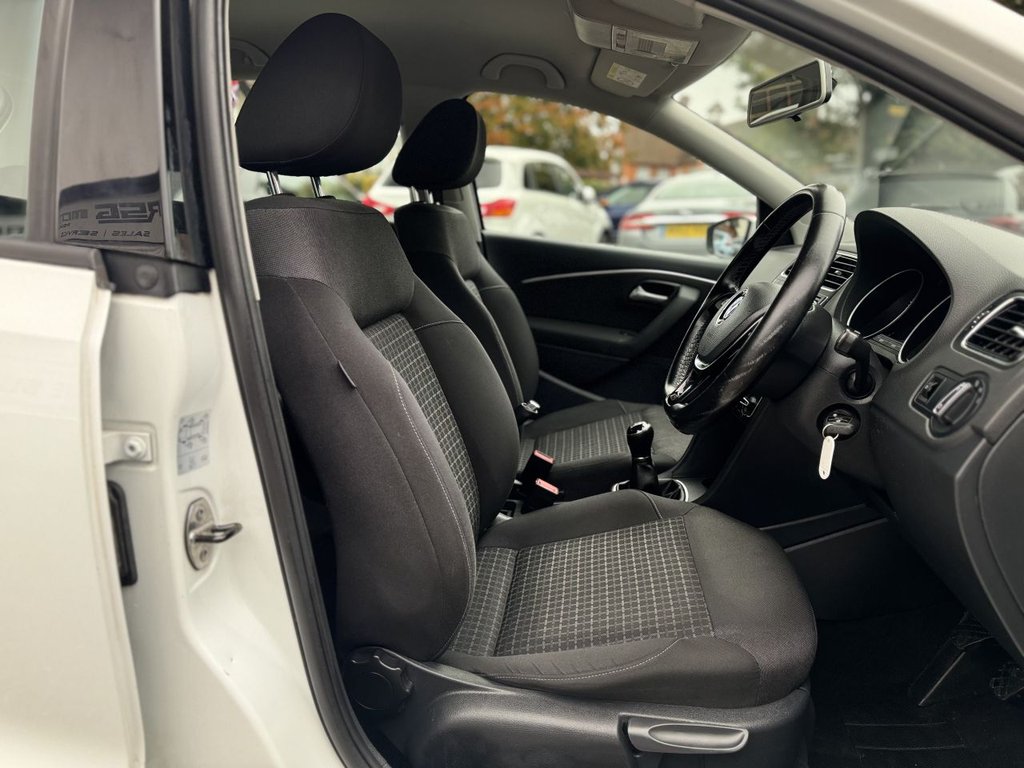 Used Volkswagen Polo 2014 for sale - 76356643: Photo 12