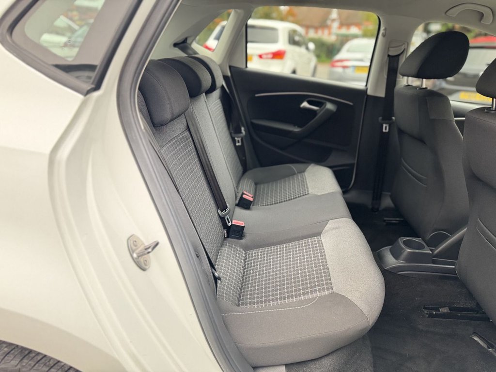 Used Volkswagen Polo 2014 for sale - 76356643: Photo 14