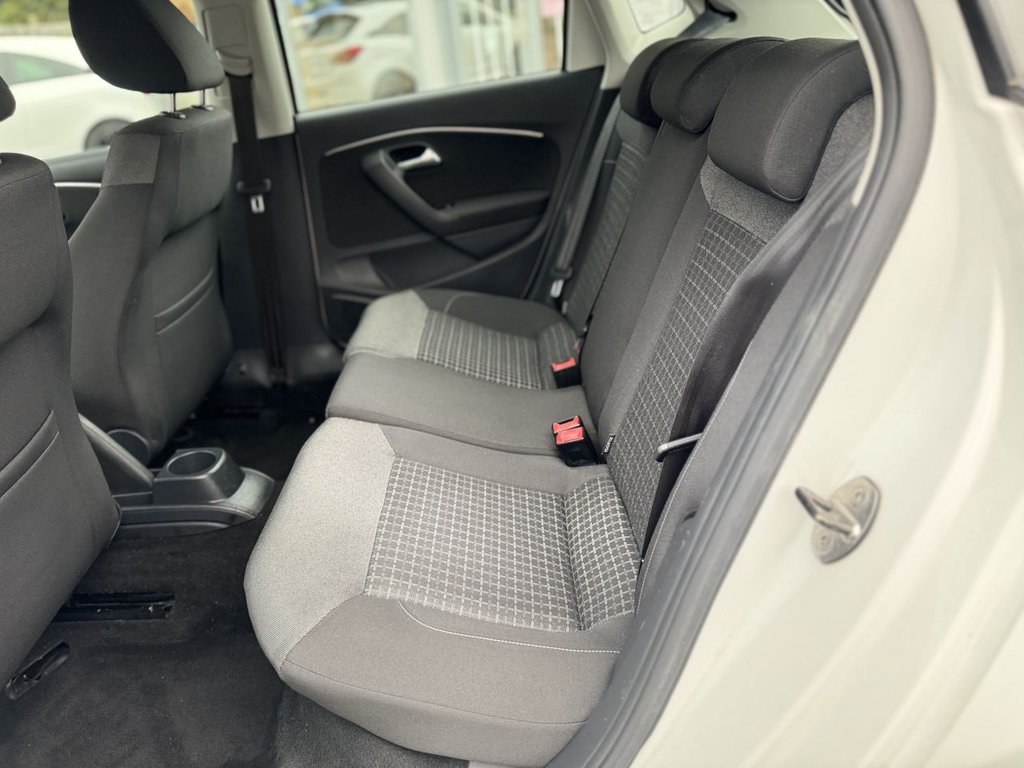 Used Volkswagen Polo 2014 for sale - 76356643: Photo 15