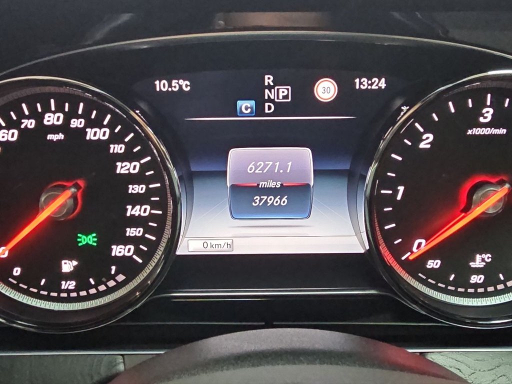 Used Mercedes-Benz E Class 2017 for sale - 77806070: Photo 25