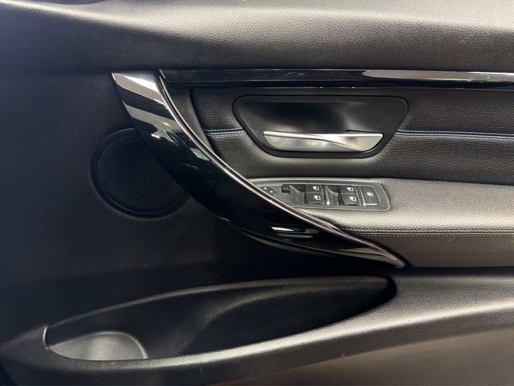 Used BMW 3 Series 2017 for sale - 77654619: Photo 32