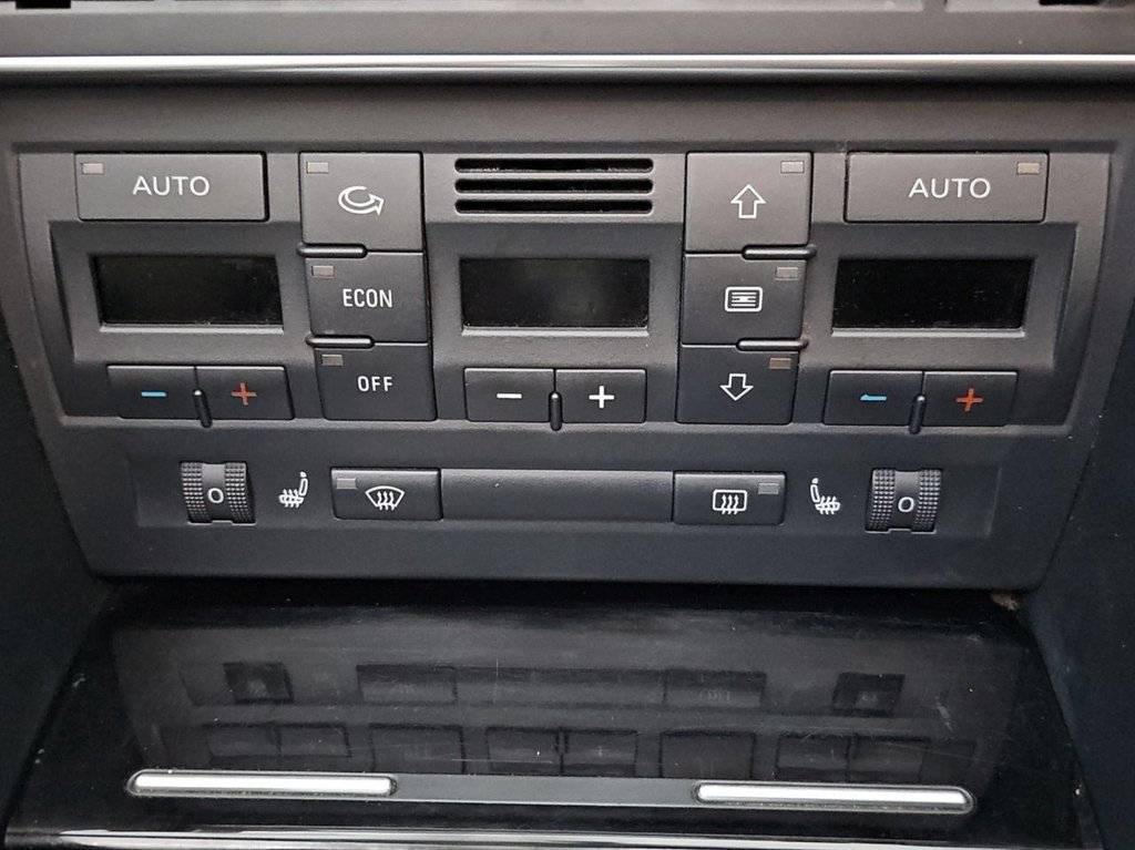 Used Audi RS4 2008 for sale - 76654497: Photo 22