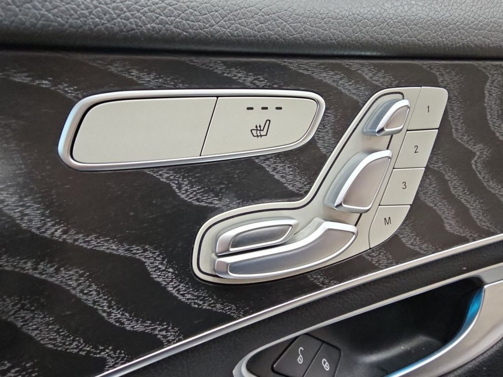 Used Mercedes-Benz GLC 2017 for sale - 77764871: Photo 19