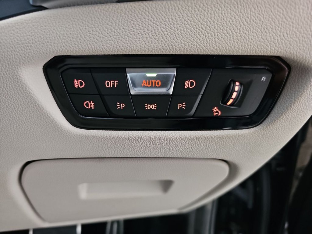 Used BMW 3 Series 2021 for sale - 76654880: Photo 24