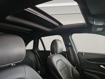 Used Mercedes-Benz GLC 2019 for sale - 76654562: Photo