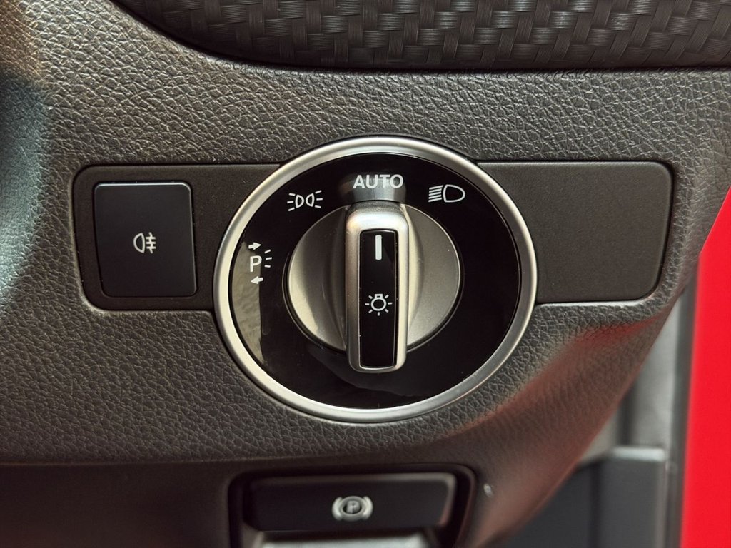 Used Mercedes-Benz A-Class 2015 for sale - 77621028: Photo 27