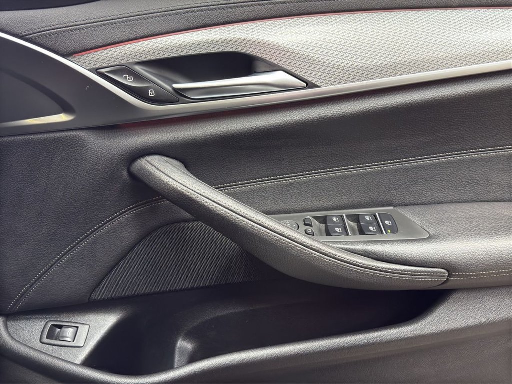 Used BMW 5 Series 2018 for sale - 76900454: Photo 32