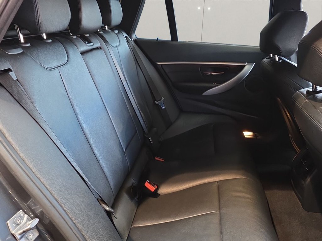 Used BMW 3 Series 2017 for sale - 77110507: Photo 23