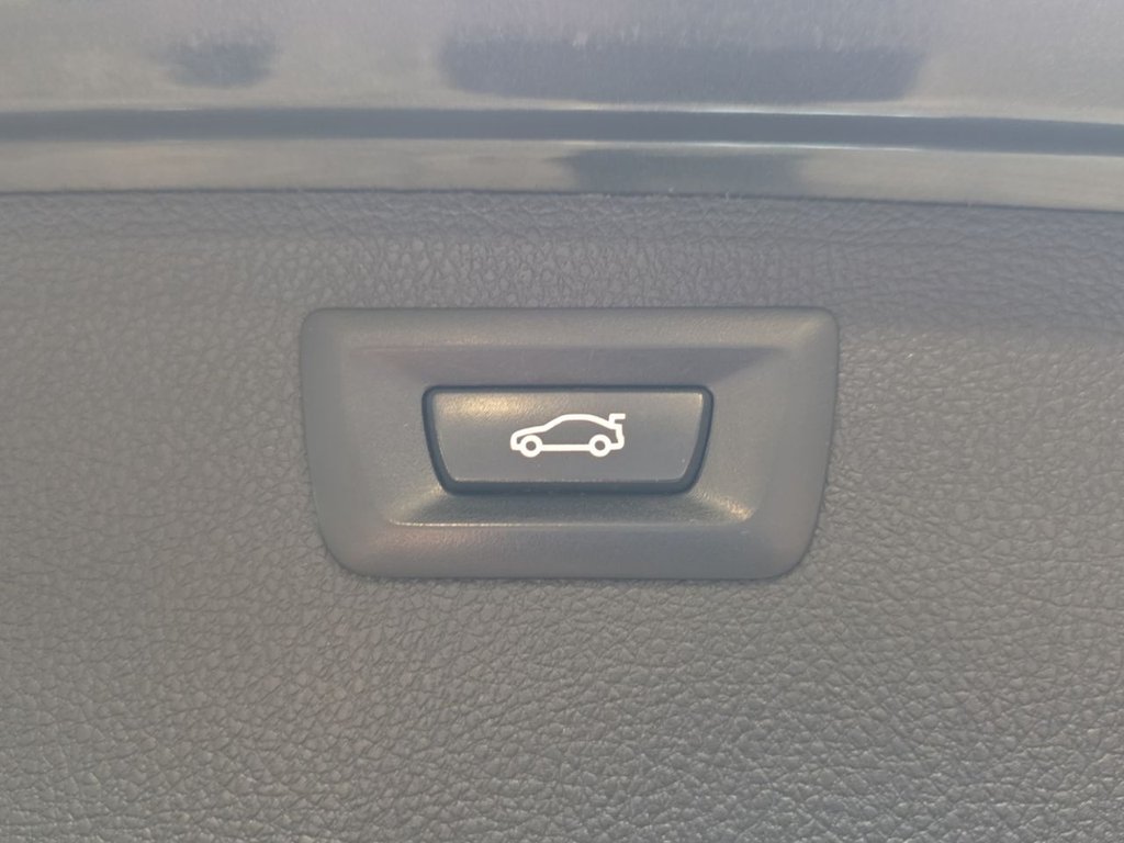 Used BMW 3 Series 2017 for sale - 77110507: Photo 28