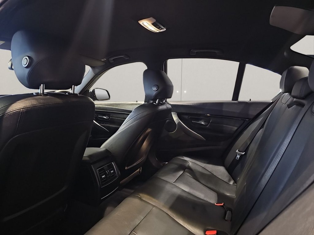 Used BMW 3 Series 2017 for sale - 76654452: Photo 12