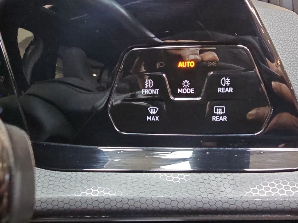 Used Volkswagen Golf 2021 for sale - 76820590: Photo 19