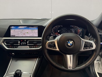 Used BMW 3 Series 2022 for sale - 79114010: Photo