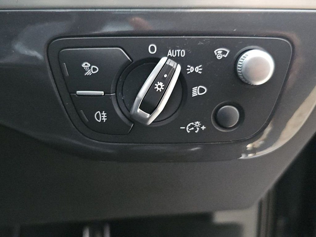 Used Audi Q7 2018 for sale - 76654689: Photo 23