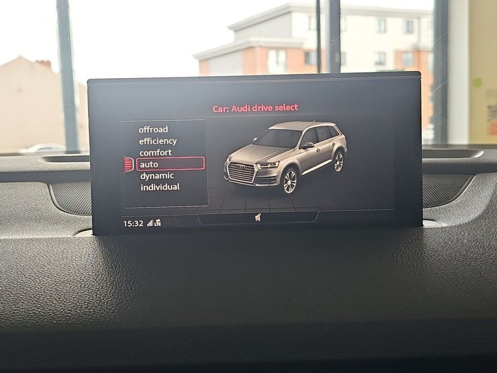 Used Audi Q7 2018 for sale - 76654689: Photo 27