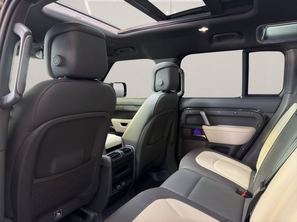 Used Land Rover Defender 2023 for sale - 77780863: Photo 16